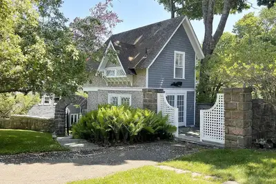 Image de Bagatelle Guest House-On historic waterfront estate in Bar Harbor near Acadia Np