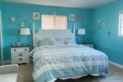 Image de Share house - Blue Ocean King Bed and Sofa Bed