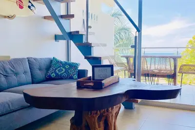 Image de Beachfront Penthouse Condo with Amazing SunsetViews