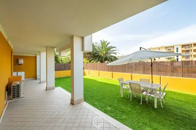Green Oasis Apartment
