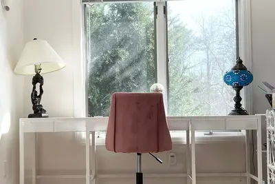 Image de Home away from home w/ pool, bbq, fire place, ninja playground. 5 min from village.