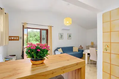 Image de Appartement 'Casa Vacanze Cannigione' avec terrasse privée, Wi-Fi et climatisation