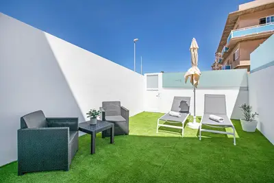 Image de Appartement de vacances 'Loft El Ramonal' avec jardin privé et Wi-Fi