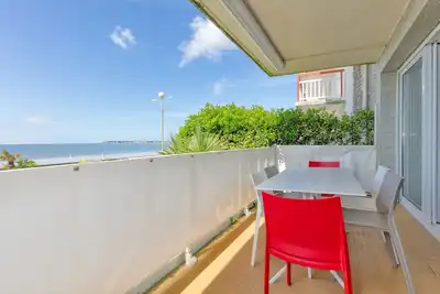 Image de Appartement 'Face Mer Sur Plage' avec terrasse privée