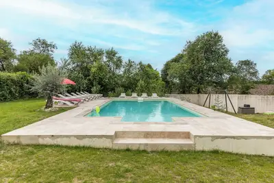 Image de Maison de vacances 'Le Magicogîte - Harry Potter' avec piscine partagée, Wi-Fi et climatisation