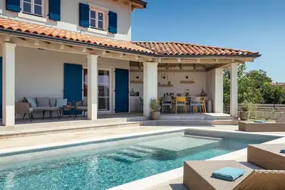 Image de Belle maison Ă Maruzini avec sauna