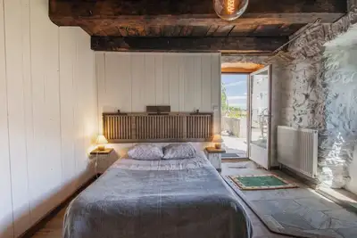 Image de Chambre 'La Ferme De Chalas - Grangette' avec piscine partagée, terrasse partagée et Wi-Fi