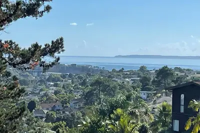 Image de Browns Bay Retreat with Pool Spa Gym and Sauna