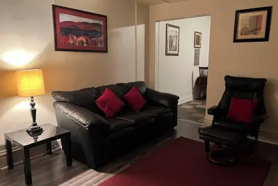 Hidden Gem: Lower Level 1br Apartment #2
