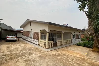 Image de Captivating 4-Bed House - Garden & Free Parking