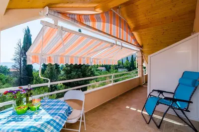 Image de Appartement de deux chambres avec le balcon et la vue sur le mer Banici, Dubrovnik (A-23176-a)