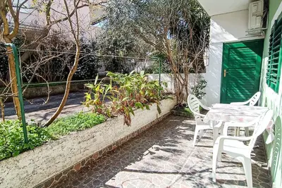 Image de Appartement d'une chambre prés de la plage Promajna, Makarska (A-23184-d)