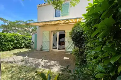 Image de Pavillon 4/5 pers. avec piscine Ă 1, 4 km de la plage Belesbat, Saint Vincent sur Jard