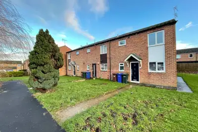 Image de Charming 4-Bed Home, Priv Entrance, Garden, Modern Kitchen, Spacious Living Area