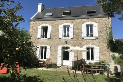 Image de 634-Belle maison Bretonne-vue mer- 300m de la plage