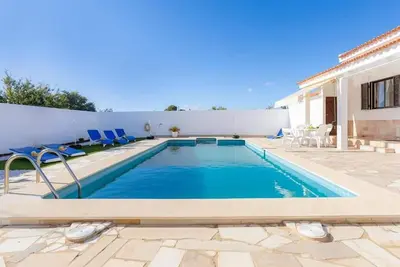 Villa près de la plage de Luz avec piscine