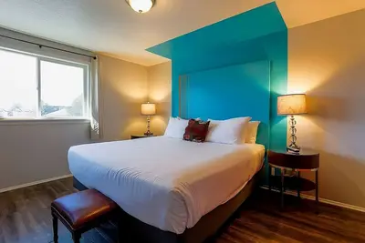 Image de Family-Friendly Property Near Coast! Explore Seaside Promenade, 2 Units!
