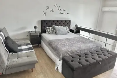 Image de Saint Sebastian Flat 704 - Com Hidro! até 4 Pessoas, Duplex, no Centro