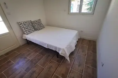 Image de Calanques, Plages, Stade et Parking Privé