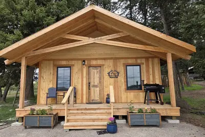 Image de Elkhorn Cabin at Columbia Mountain Ranch near Glacier National Park