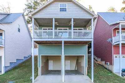 Image de House # 26 Bay Bungalow (pet friendly) Lake View