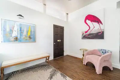 Image de Red Flamingo | 4 Bed, 3 Bath