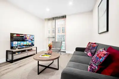 Image de Luxury 2 Bed Apartment - Smart Tv - Wifi - Jewellery Quarter