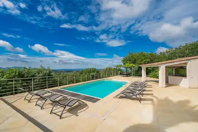 Image de House with pool panoramic view