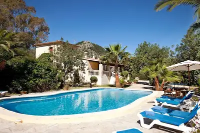 Image de Beautifully Restored Country House, A/C Private Pool, Mountain Views - 10mins to Old Town Pollenca