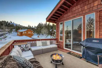 Image de Sundial Retreat at Tahoe Donner - 2br Monthly Lease