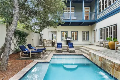 Image de Wave Jumper | Cottage in Rosemary Beach with Access to Rosemary Beach, Pools, Tennis, and Gym