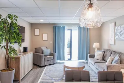 Image de Shore View Haven | In the Heart of Downtown