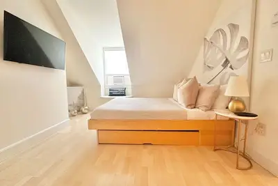 Image de Beautiful Tasteful Tranquil Home close to Boston