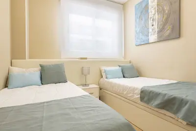 Image de Bel appartement avec climatisation, Wifi, piscine, Tv, terrasse, animaux admis et parking
