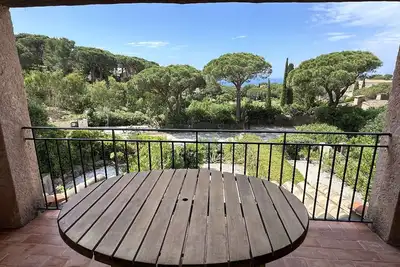 Image de Gigaro- balcon avec belle vue mer