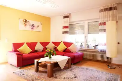 Image de Appartement \"Die Große Ferienwohnung\" avec jardin partagé, Wi-Fi et climatisation