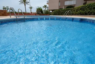 Image de Bel appartement pour 6 personnes avec piscine, Wifi, Tv et balcon