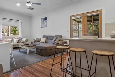 Image de Hayes Corner Cottage - Short Drive to Cbd, Private