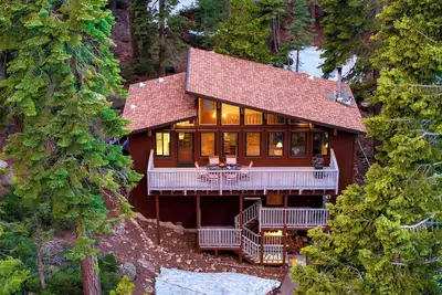 Image de Tahoe Timber by AvantStay | Beach + Lake Access