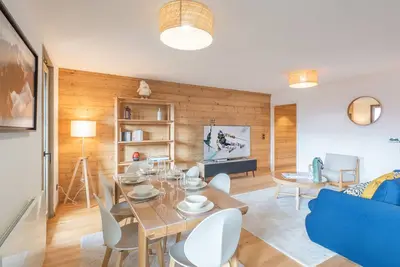 Image de Appartement neuf 65m² proche centre-ville - 400m des pistes, Wi-Fi