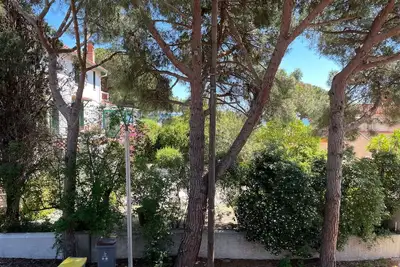 Image de Argelès-sur-Mer : T2 rénové proche mer, clim, wifi, 4 couchages, balcon
