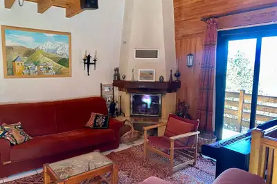 Image de Chalet pour 10 pers aux Angles avec poêle à granules, parking et navette