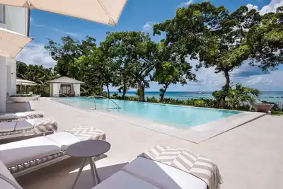 Image de One Beachlands in St James by Personal Villas - Caribbean Sea Views