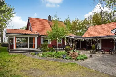 Image de Belle maison à Fjälkinge avec cuisine