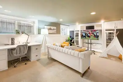 Image de Seattle Luxury 3b2b Daylight Basement 13 min to Dt