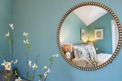 Image de Queen Anne Secret Garden | Space Needle & City Skylight View