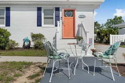 Image de Salty Kisses, Kure Cottage Retreat