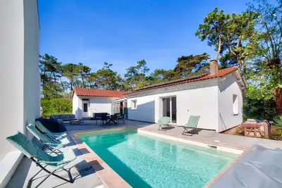 Image de Piscine & accès à la réserve de la Belle-Henriette