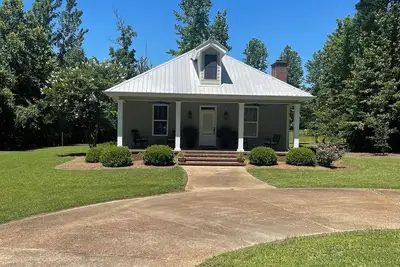 Image de Cabin retreat on beautiful Lake Guntersville! Perfect for families\/fisherman!