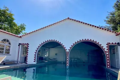 Image de 5 Bed Country Villa with Large Heated Pool near Óbidos